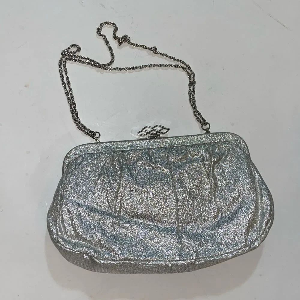 Vtg,Elegant Silver Metallic Chain Clutch Women Handed & Shoulder Bag